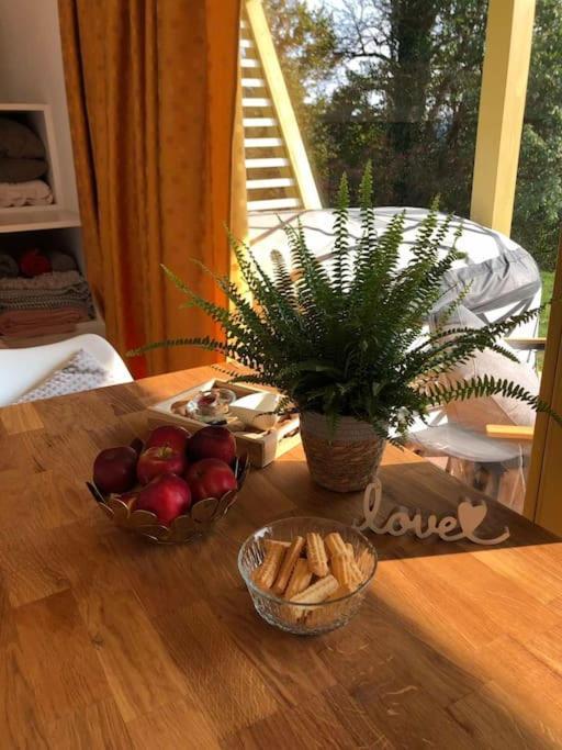 Holiday House Hona Lux Velike Lasce Exterior foto