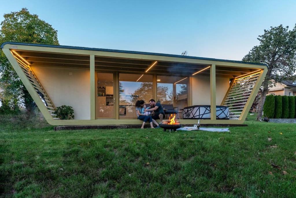 Holiday House Hona Lux Velike Lasce Exterior foto